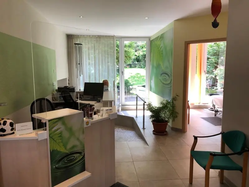 Empfangsbereich der Physiotherapie Praxis Reichl in Neumarkt